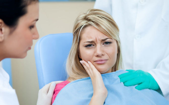 Pourquoi la douleur dentaire apparaît-elle après le remplissage?