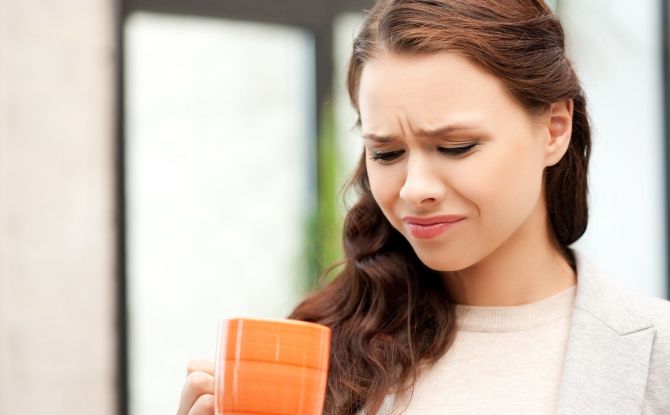 Amertume dans la bouche le matin après le sommeil: causes, traitement