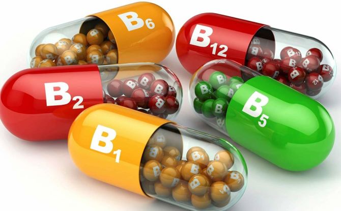 Complexes vitamines-minéraux pour adultes et enfants pour renforcer les dents et les gencives