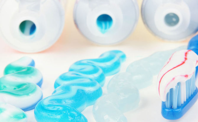 Évaluation des meilleurs dentifrices pour les dents sensibles